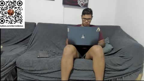 Snapshot of darren_lemus chatting on 9, 10, 2025 Darren lemus online show from 9, 10, 2025