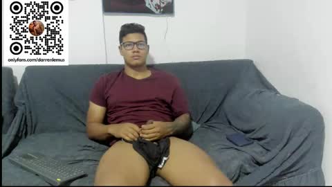 Snapshot of darren_lemus chatting on 21, 10, 2025 Darren lemus online show from 21, 10, 2025