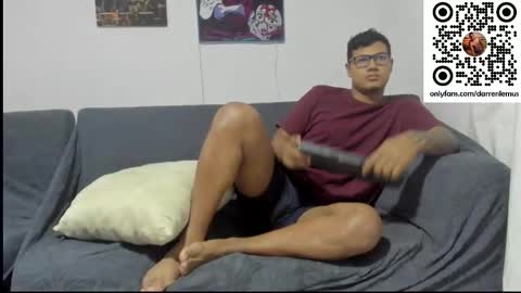 Snapshot of darren_lemus chatting on 30, 10, 2025 Darren lemus online show from 30, 10, 2025