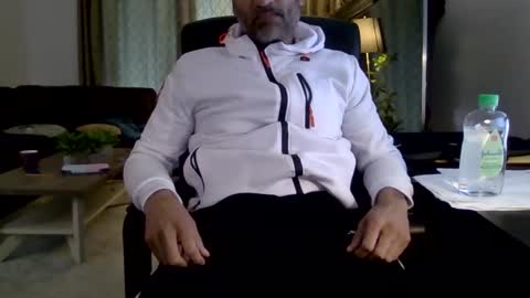 darryl43321 online show from 7, 3, 2025