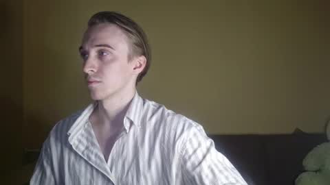 Snapshot of datalian chatting on 11, 10, 2025 datalian online show from 11, 10, 2025