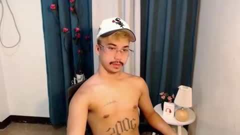 Snapshot of dave_cummers chatting on 29, 4, 2026 DAVE online show from 29, 4, 2026