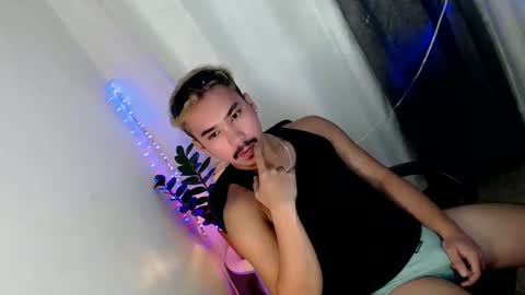 Snapshot of dave_cummers chatting on 22, 5, 2026 DAVE online show from 22, 5, 2026