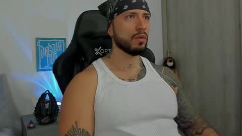 Snapshot of dave_max93 chatting on 6, 10, 2025 DAVE MAX online show from 6, 10, 2025