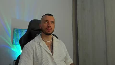 Snapshot of dave_max93 chatting on 31, 10, 2025 DAVE MAX online show from 31, 10, 2025