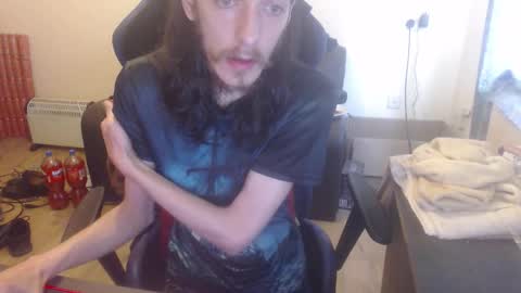 Snapshot of daver281197 chatting on 12, 10, 2025 dave online show from 12, 10, 2025