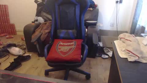 Snapshot of daver281197 chatting on 14, 4, 2026 dave online show from 14, 4, 2026