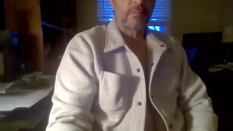 Snapshot of davethebooky chatting on 17, 12, 2024 Dave online show from 17, 12, 2024