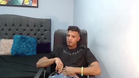 Snapshot of david_bandercock chatting on 5, 12, 2024 david_bandercock online show from 5, 12, 2024