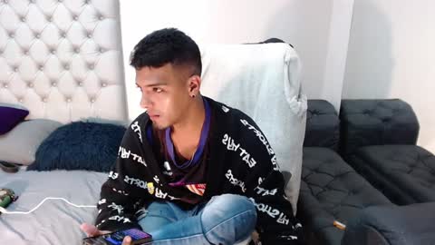 Snapshot of david_bandercock chatting on 6, 1, 2025 david_bandercock online show from 6, 1, 2025