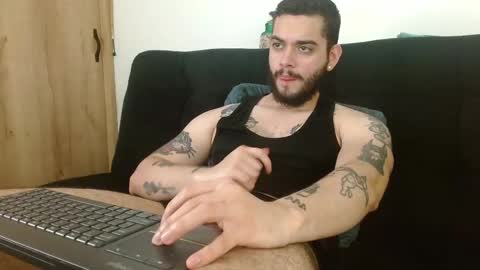 Snapshot of david_franco1 chatting on 6, 10, 2025 Twitter davidsanctum online show from 6, 10, 2025