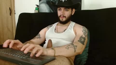 Snapshot of david_franco1 chatting on 31, 10, 2025 Twitter davidsanctum online show from 31, 10, 2025