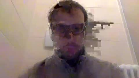 Snapshot of david_itdavid chatting on 3, 12, 2024 David online show from 3, 12, 2024