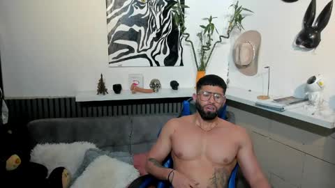 Snapshot of david_janson18 chatting on 14, 4, 2026 david_janson18 online show from 14, 4, 2026