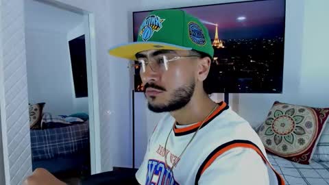 Hey im David that loves to explore and speak their fantasies. Very open talktative and nice. Feel free to chat with me online show from 12, 3, 2026