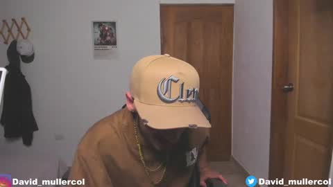 Snapshot of david_muller_ chatting on 27, 12, 2024 David online show from 27, 12, 2024