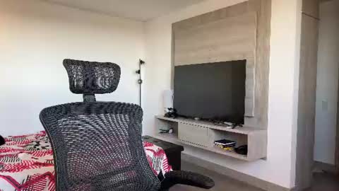 Snapshot of david_muller_ chatting on 21, 7, 2026 David online show from 21, 7, 2026
