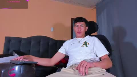 Snapshot of david_savage_ chatting on 19, 1, 2025 david online show from 19, 1, 2025