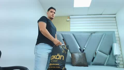 david_victoriaa online show from 5, 5, 2026