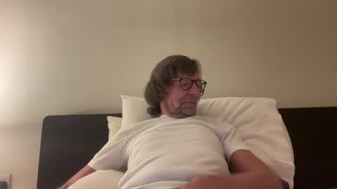 Snapshot of davidfoxy20 chatting on 14, 10, 2025 davidfoxy20 online show from 14, 10, 2025