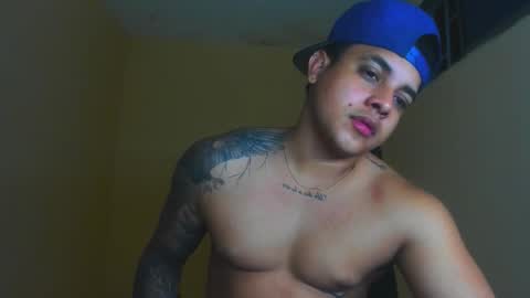 Snapshot of davidlenonn_ chatting on 2, 12, 2025 Lennon online show from 2, 12, 2025