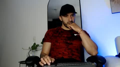 Snapshot of daviid_owl chatting on 6, 8, 2026 daviid owl online show from 6, 8, 2026