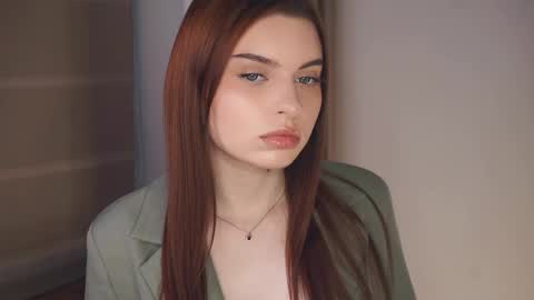 Louise online show from 15, 4, 2026