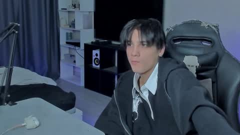 davis online show from 6, 10, 2025