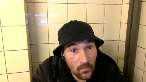 Snapshot of davocolours1112 chatting on 17, 11, 2025 davocolours1112 online show from 17, 11, 2025