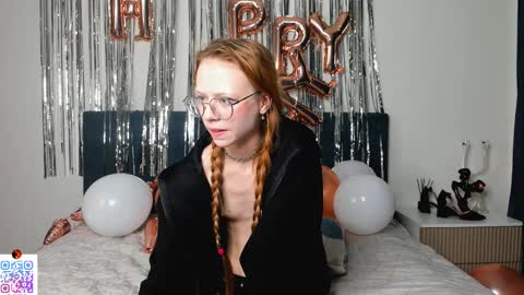 Mia online show from 9, 3, 2025