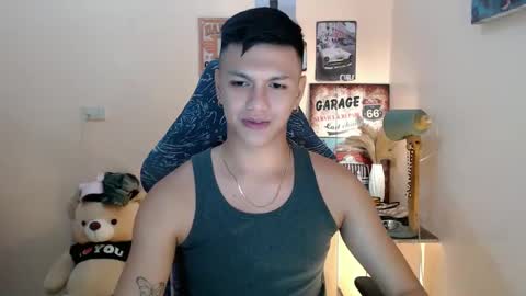 Snapshot of dax_x chatting on 3, 1, 2025 JC LOVER BOY online show from 3, 1, 2025