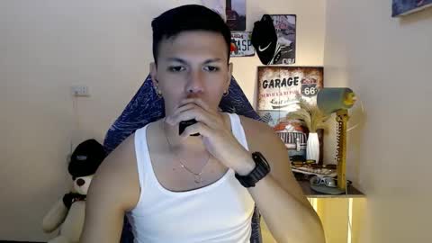 Snapshot of dax_x chatting on 11, 1, 2025 JC LOVER BOY online show from 11, 1, 2025