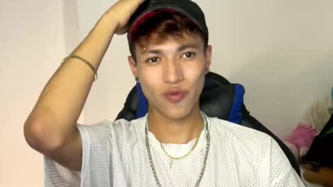 Snapshot of daxonreyy_ chatting on 28, 2, 2026 Daxon online show from 28, 2, 2026