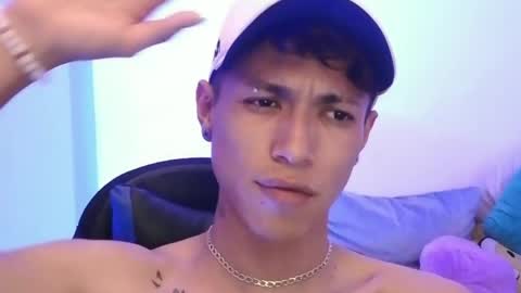 Snapshot of daxonreyy_ chatting on 5, 4, 2026 Daxon online show from 5, 4, 2026