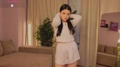 day_one_darling online show from 30, 10, 2025