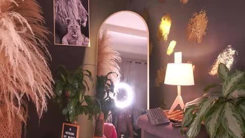 Day Wilkinht online show from 29, 9, 2025