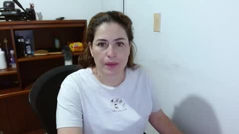Snapshot of dayan_hanks chatting on 24, 4, 2026 dayan online show from 24, 4, 2026