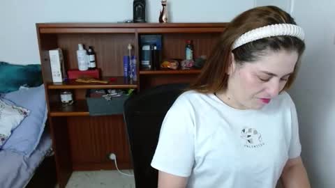 Snapshot of dayan_hanks chatting on 8, 5, 2026 dayan online show from 8, 5, 2026
