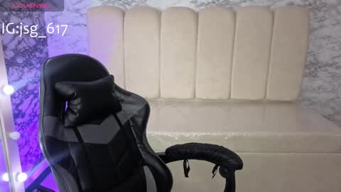 Snapshot of dayan_v_ chatting on 26, 10, 2025 Hi Stream 1500 to 2100 online show from 26, 10, 2025