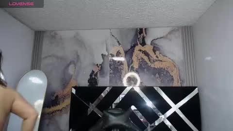 Snapshot of dayan_v_ chatting on 13, 11, 2025 Hi Stream 1500 to 2100 online show from 13, 11, 2025