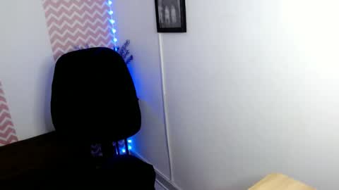 Snapshot of dayanacarson chatting on 5, 3, 2025 Dayana Carson online show from 5, 3, 2025