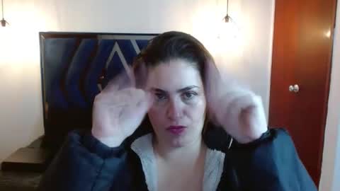 dayanhank online show from 4, 10, 2025