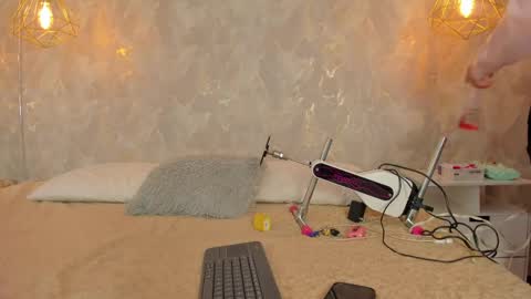 DAYRA ANGELS online show from 30, 4, 2026