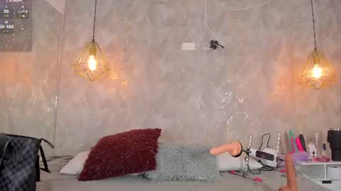 DAYRA ANGELS online show from 17, 6, 2026