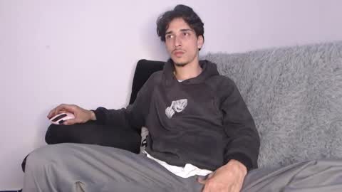 dazzayy online show from 9, 10, 2025