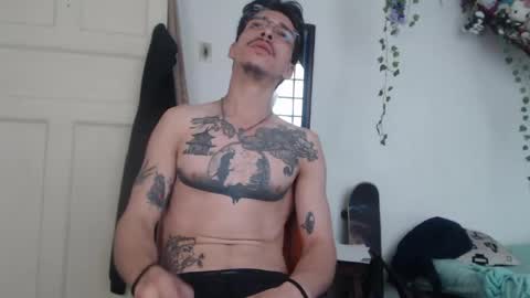 Snapshot of dazzayyy chatting on 9, 5, 2026 dazzayy online show from 9, 5, 2026