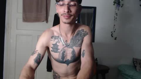 Snapshot of dazzayyy chatting on 13, 5, 2026 dazzayy online show from 13, 5, 2026