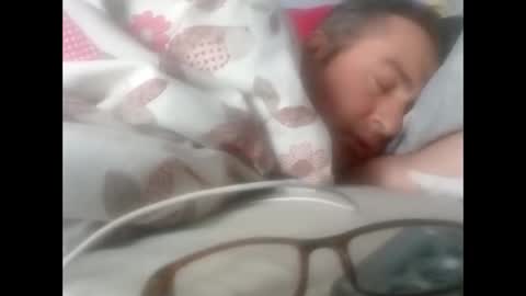 Snapshot of dazzill chatting on 2, 2, 2025 Dazzill online show from 2, 2, 2025