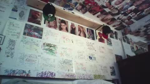 dbeamon92 online show from 5, 4, 2026