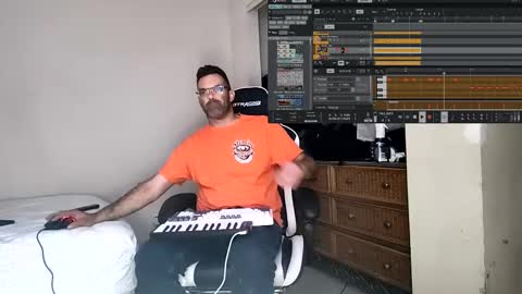 dbfroge online show from 15, 9, 2025